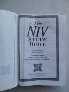 Life Application Bible for Students: The Living Bible.
