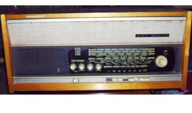 Радиола VEF-Radio.